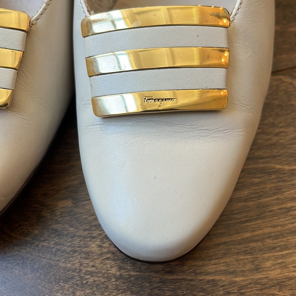 Salvatore Ferragamo Cream Dress Shoes - Picture 5 of 7